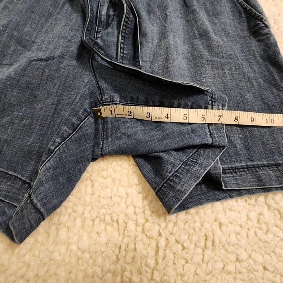Lane Bryant belted waist denim elastic waist shorts plus size 18 - Picture 2 of 6